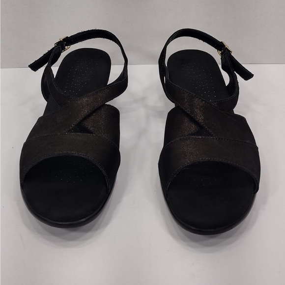 SAS Elegant Black Women's Sandals size 10.5 N pre owned Exellent condition